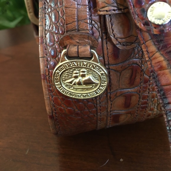 Brahim Crossbody Purse - Picture 4 of 8